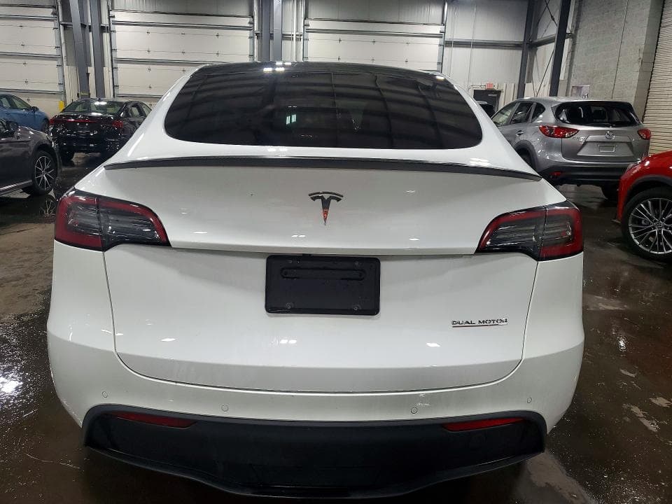 2022 TESLA MODEL Y 6