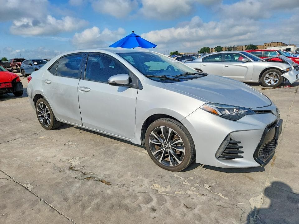 2019 TOYOTA COROLLA SE SE 4