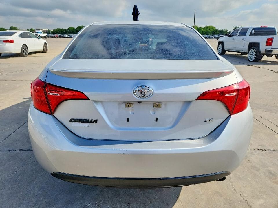 2019 TOYOTA COROLLA SE SE 6