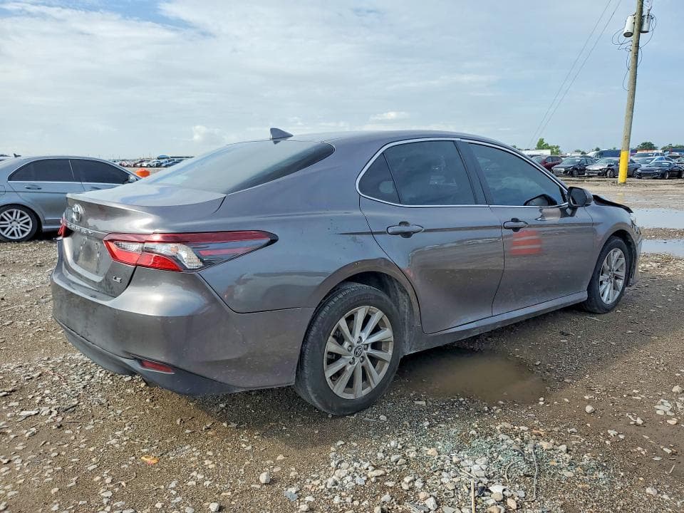 2023 TOYOTA CAMRY LE 3
