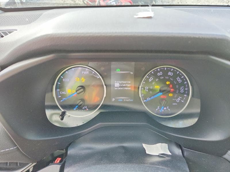 2020 TOYOTA RAV4 LE 9