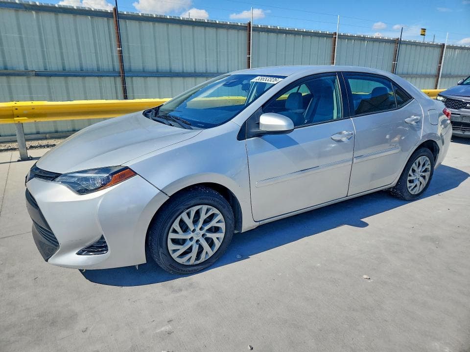 2017 TOYOTA COROLLA 1