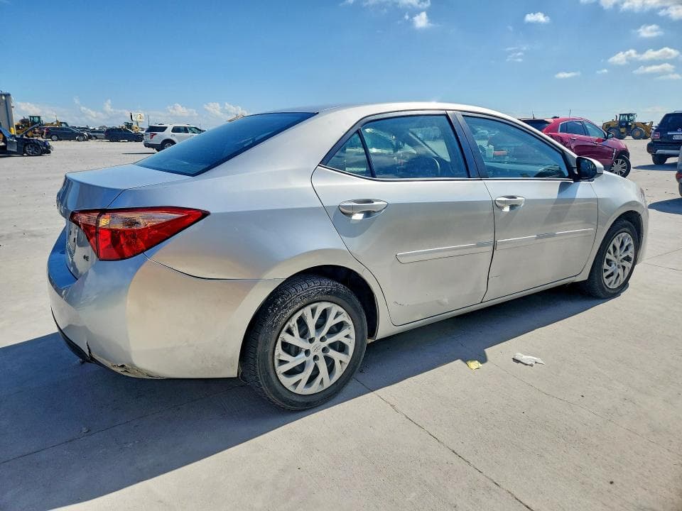 2017 TOYOTA COROLLA 3