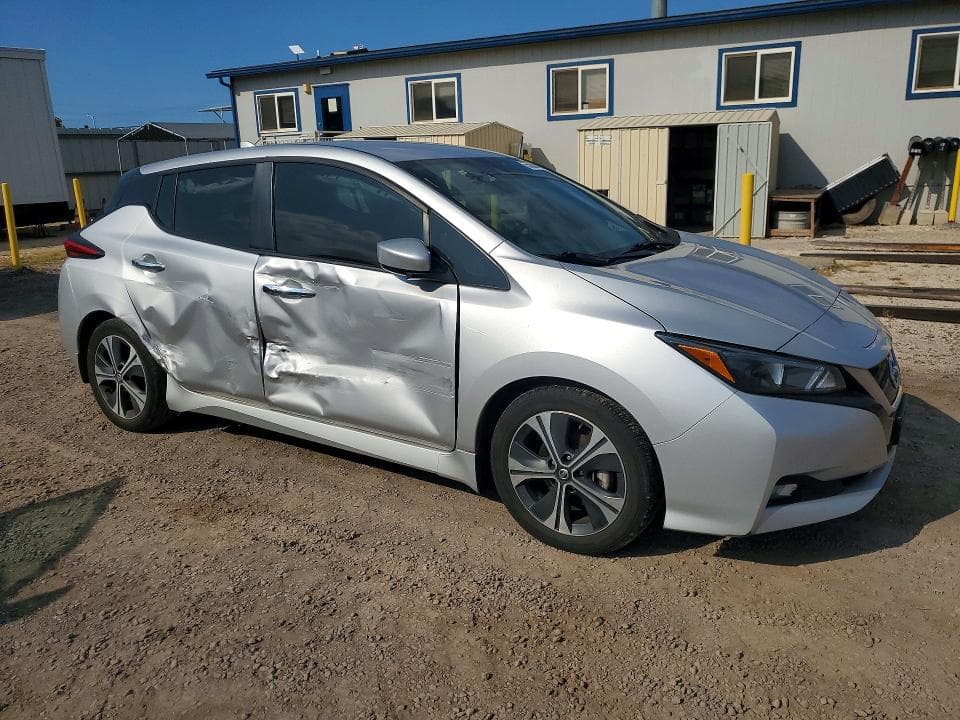 2021 NISSAN LEAF SV SV 4