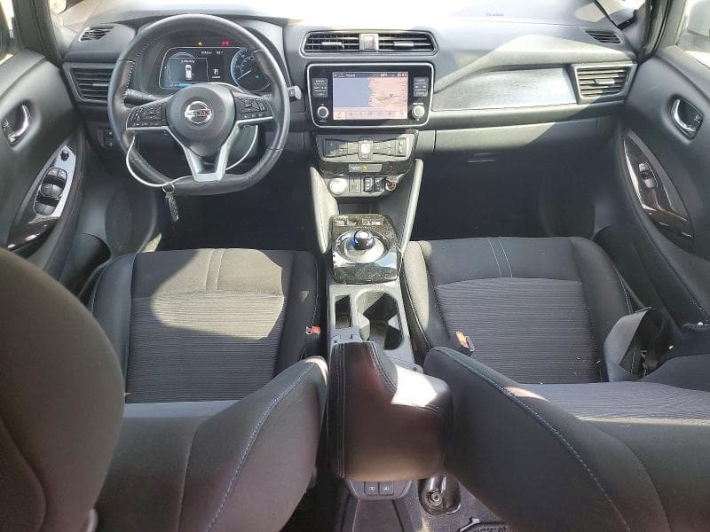 2021 NISSAN LEAF SV SV 8
