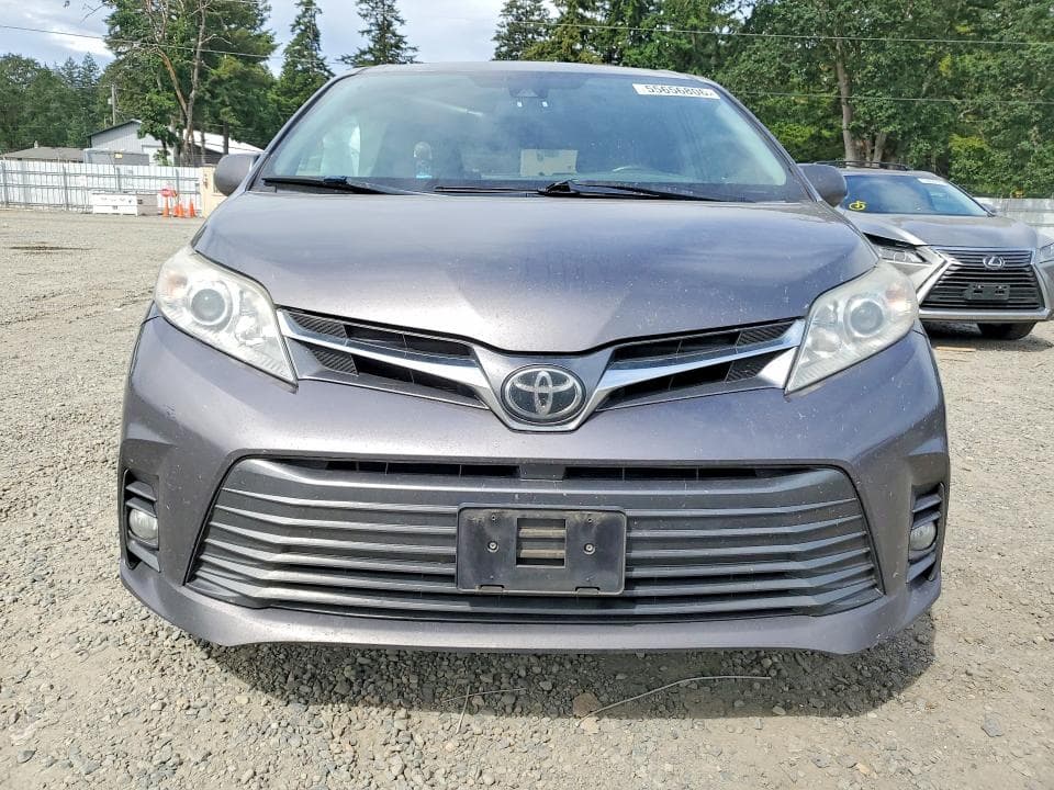 2018 TOYOTA SIENNA XLE 8-PASSENGER 5