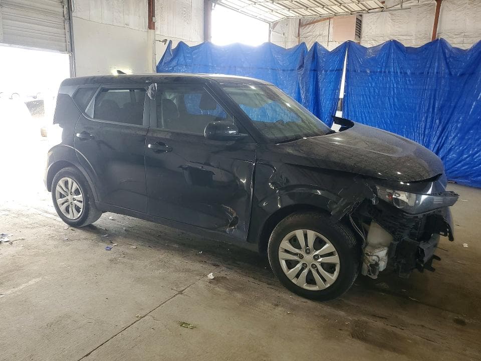 2023 KIA SOUL LX 4