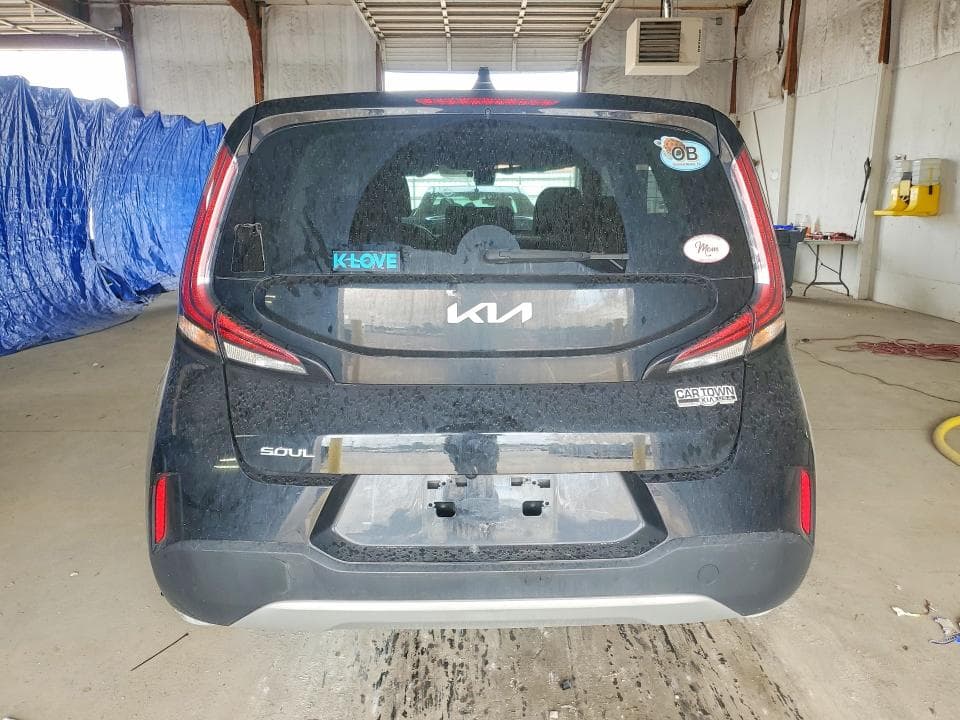 2023 KIA SOUL LX 6