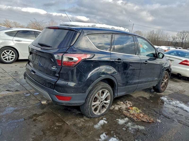 2017 FORD ESCAPE SE 3