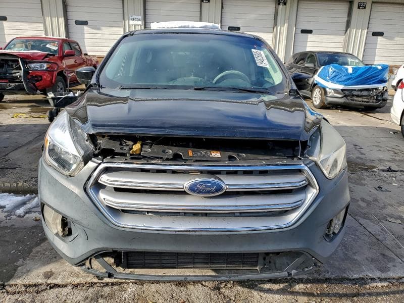 2017 FORD ESCAPE SE 5