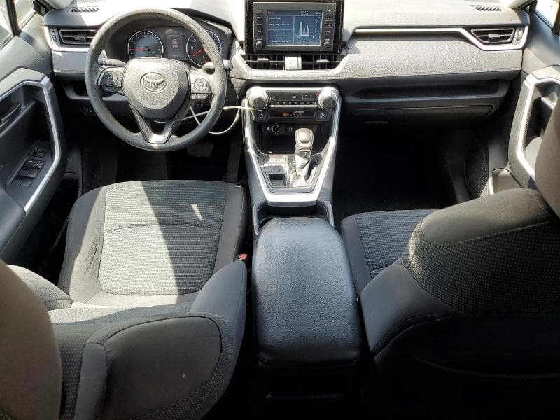 2019 TOYOTA RAV4 LE 8
