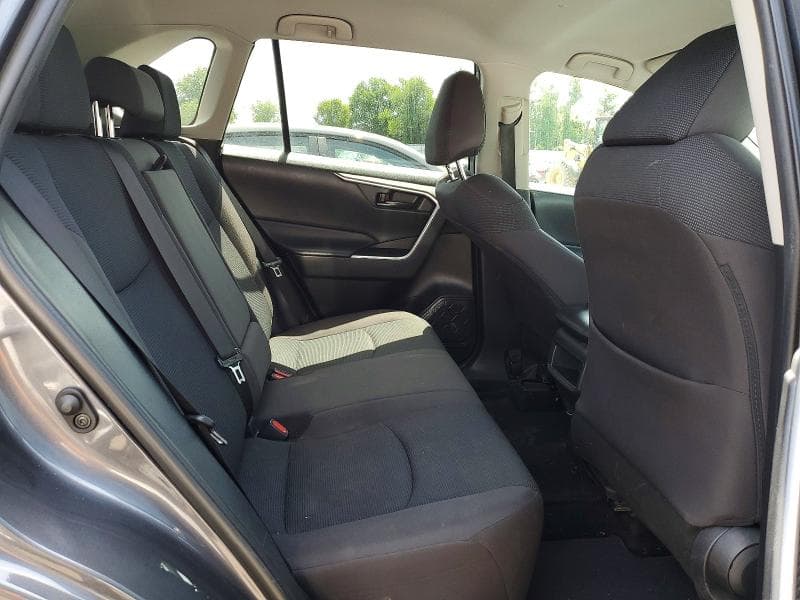 2019 TOYOTA RAV4 LE 10