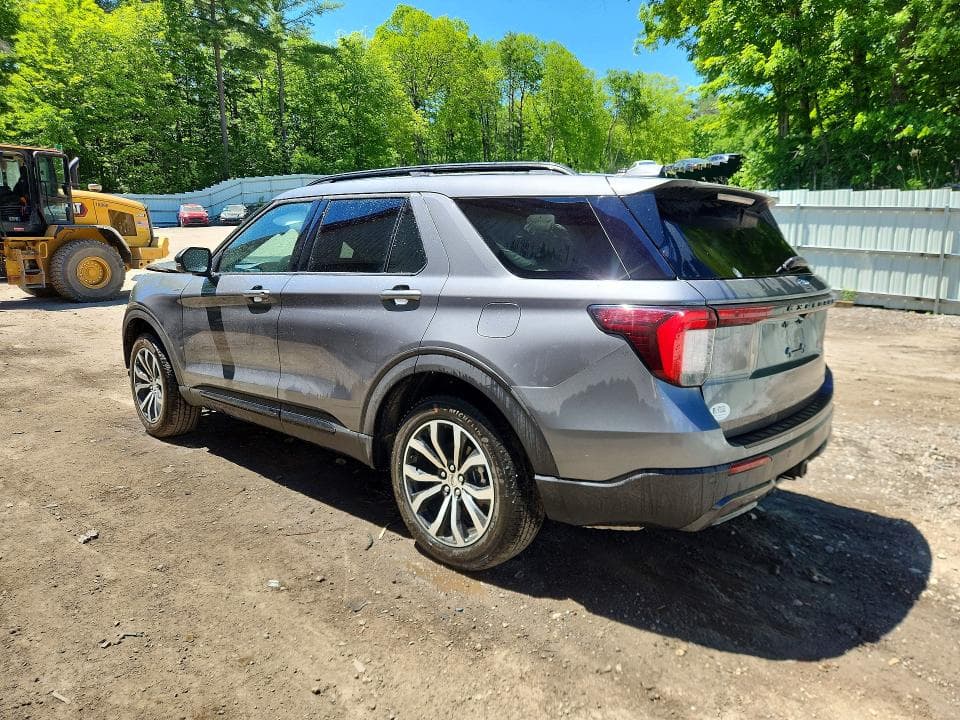 2026 FORD EXPLORER ST-LINE 2