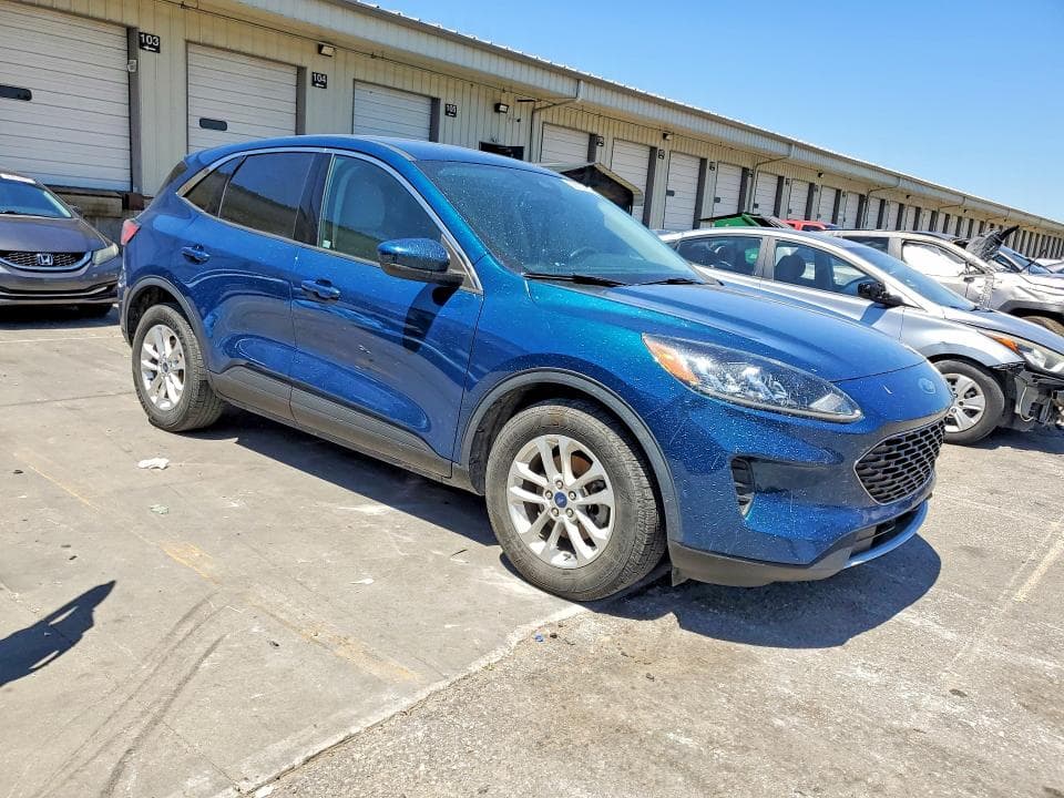 2020 FORD ESCAPE SE 4
