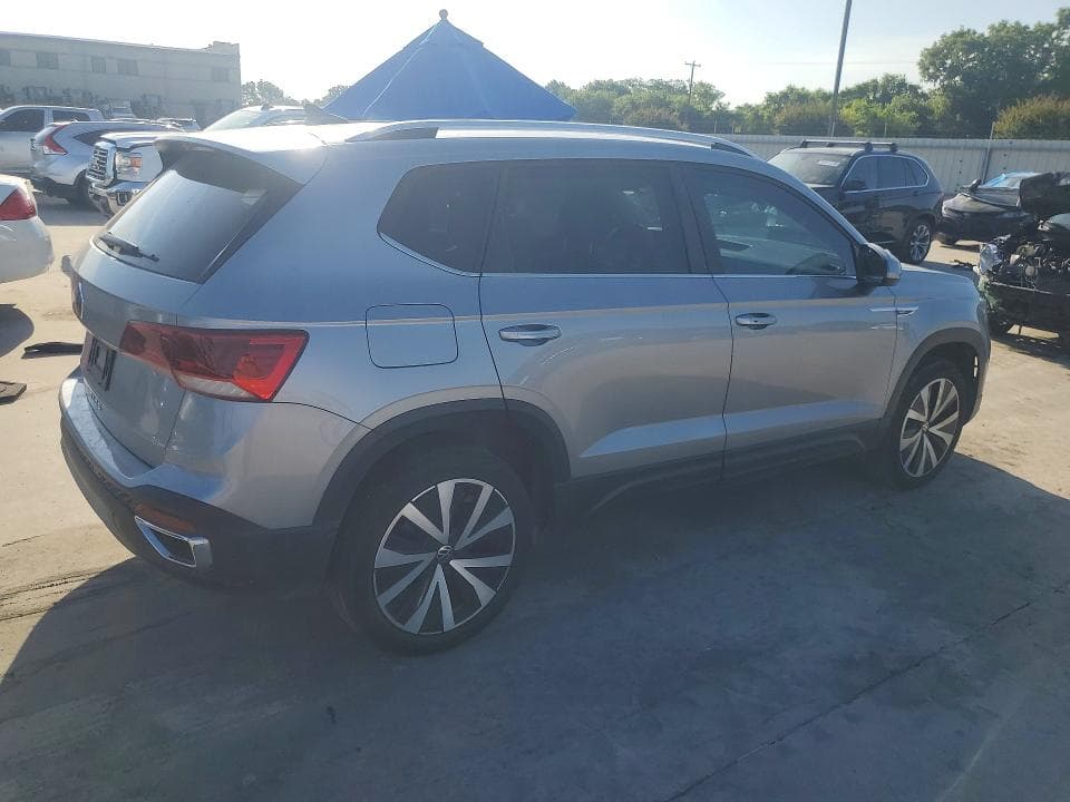 2024 VOLKSWAGEN TAOS SE SE 3