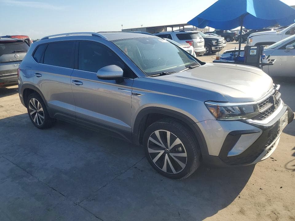 2024 VOLKSWAGEN TAOS SE SE 4
