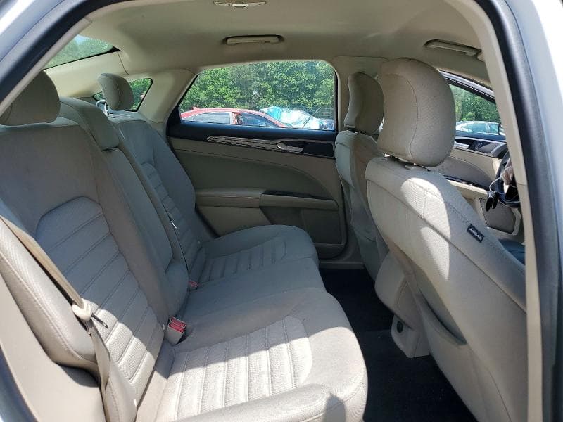 2017 FORD FUSION SE 10