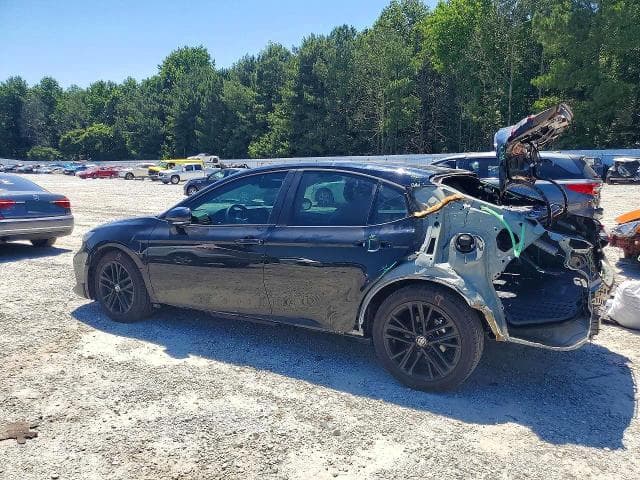 2025 TOYOTA CAMRY SE 2