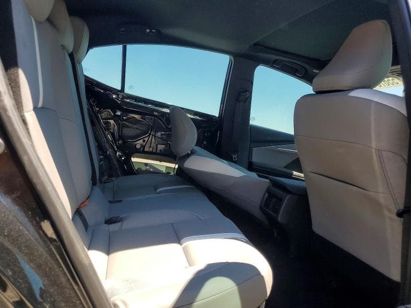 2025 TOYOTA CAMRY SE 10