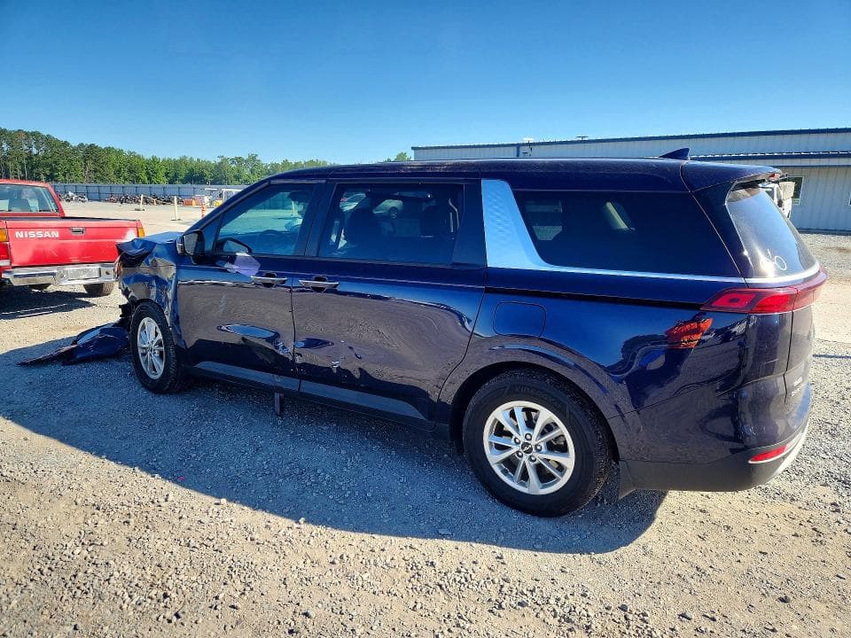 2023 KIA CARNIVAL LX 2