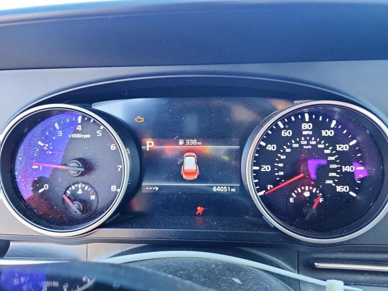 2023 KIA CARNIVAL LX 9