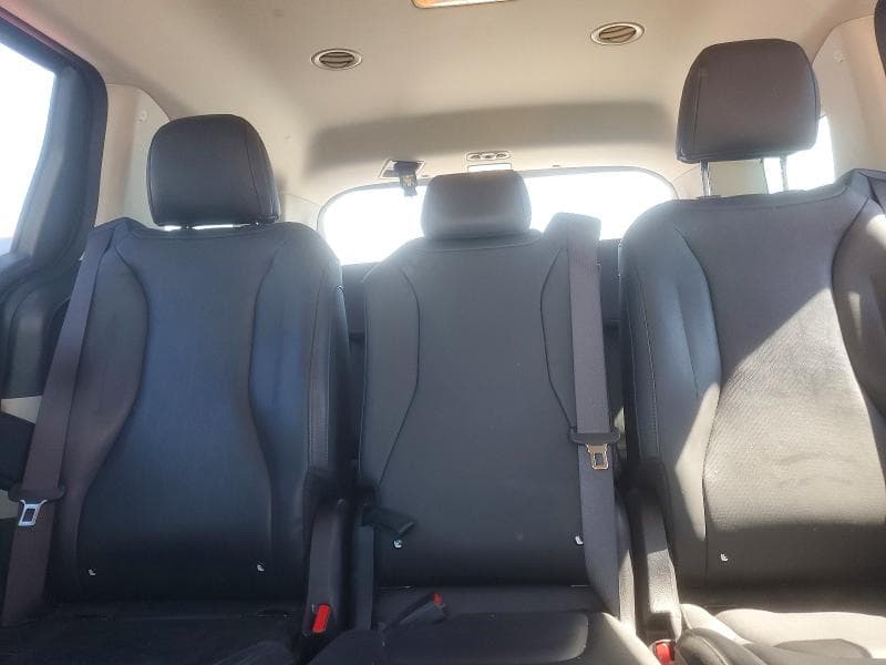 2023 KIA CARNIVAL LX 10