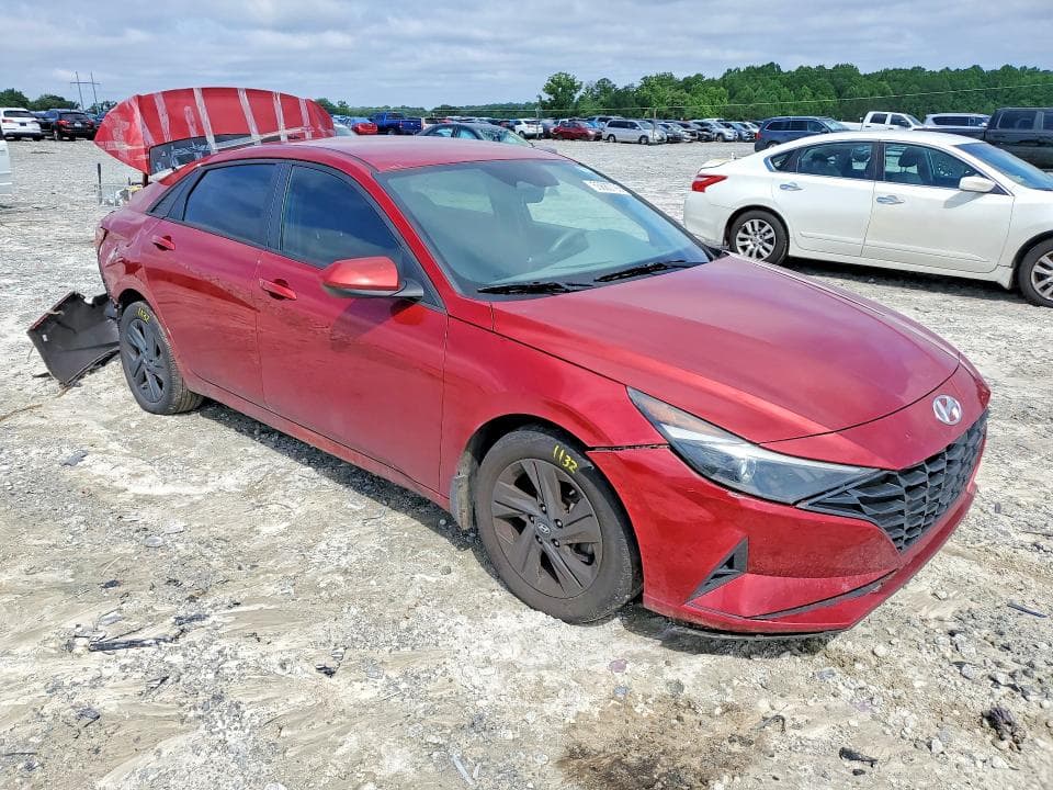 2023 HYUNDAI ELANTRA SEL 4