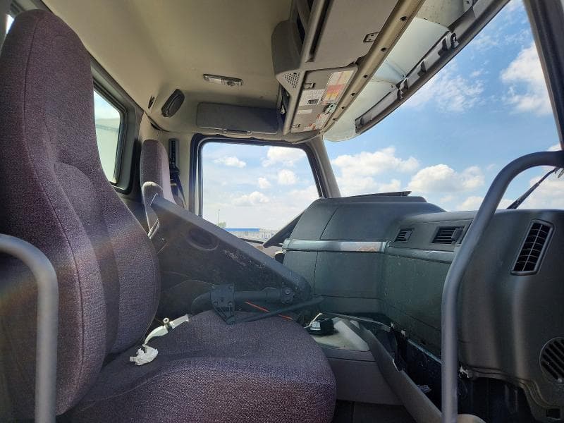 2023 VOLVO VNR SEMI TRUCK 5
