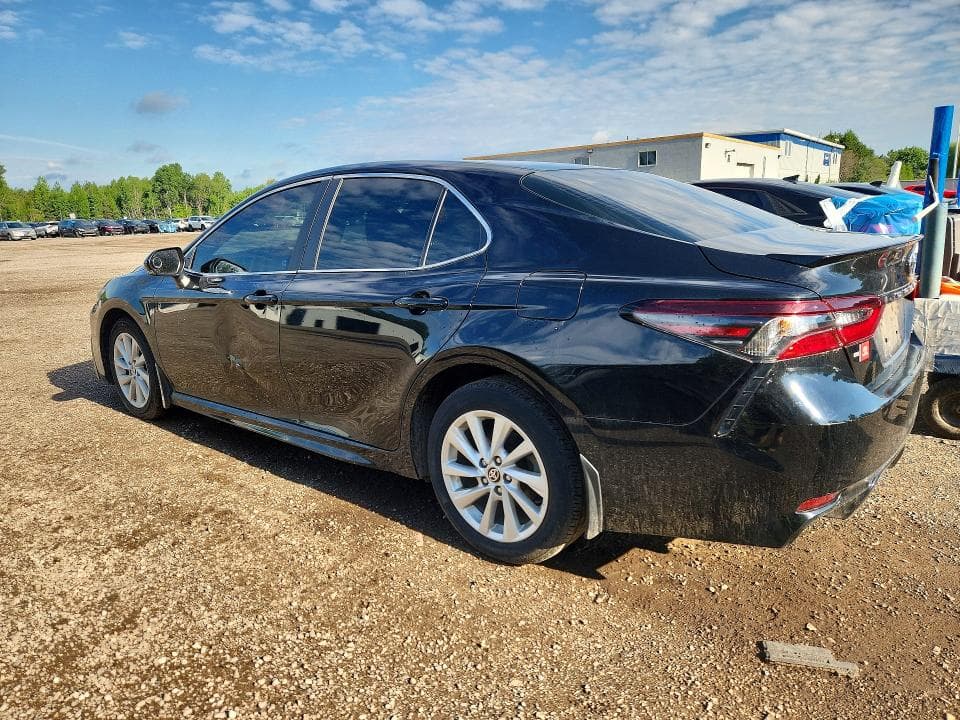 2024 TOYOTA CAMRY SE SE 3