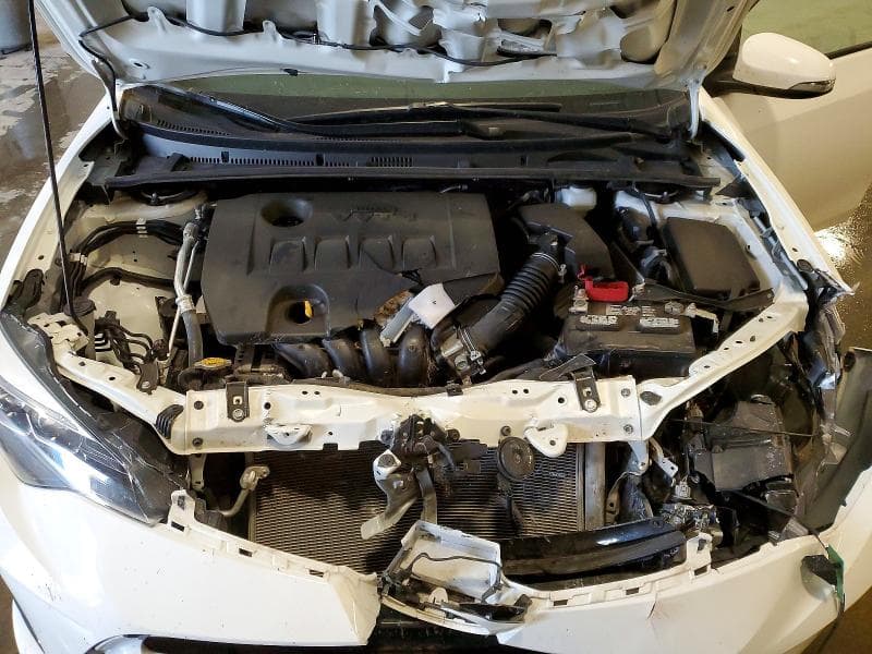2017 TOYOTA COROLLA SE SE 11