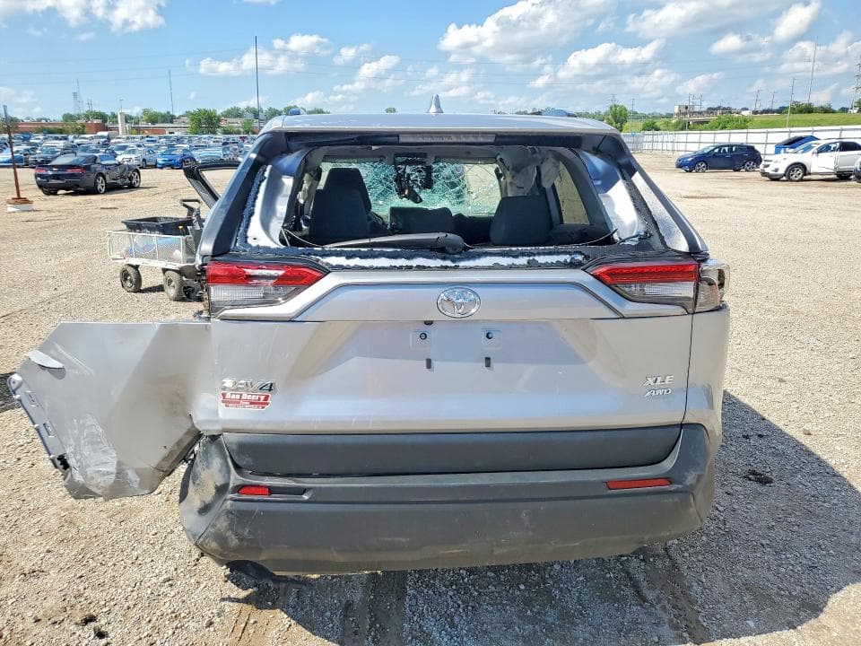 2025 TOYOTA RAV4 XLE XLE 6
