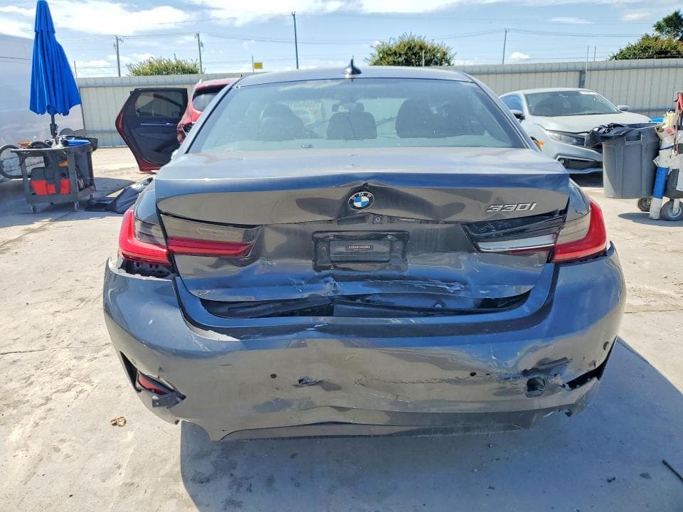 2020 BMW 330 6