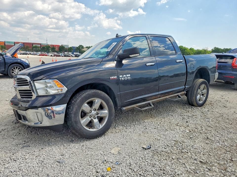 2016 RAM 1500 SLT 1