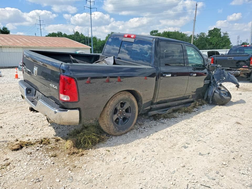 2016 RAM 1500 SLT 3