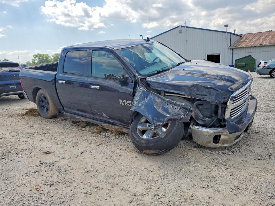 2016 RAM 1500 SLT 4