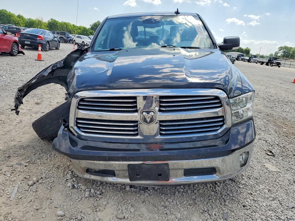 2016 RAM 1500 SLT 5