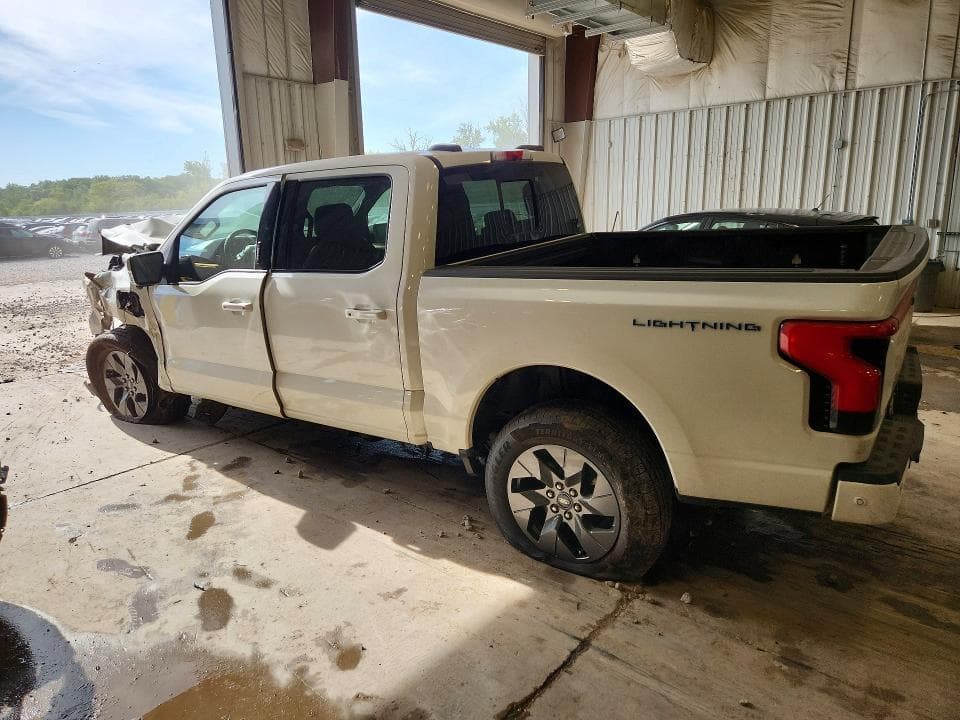 2023 FORD F150 LIGHTNING PRO 2