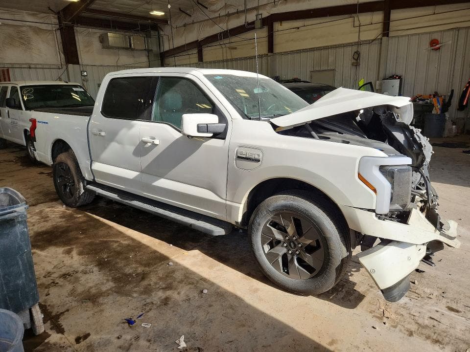 2023 FORD F150 LIGHTNING PRO 4