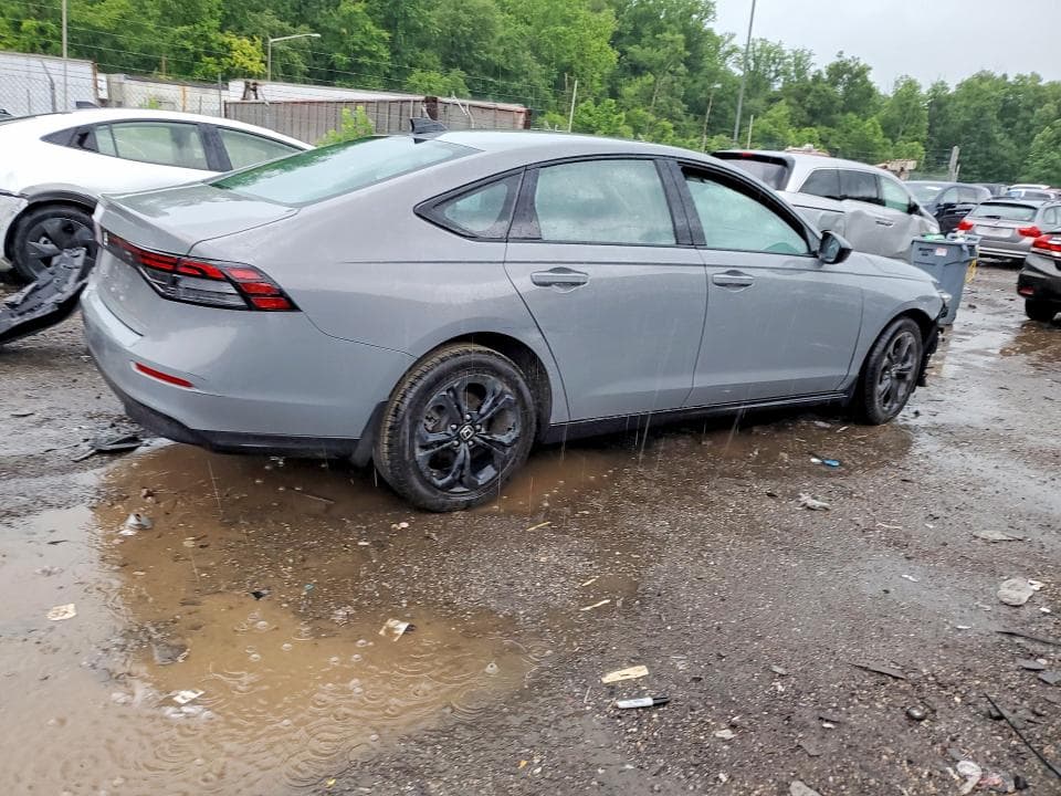 2025 HONDA ACCORD SE 3