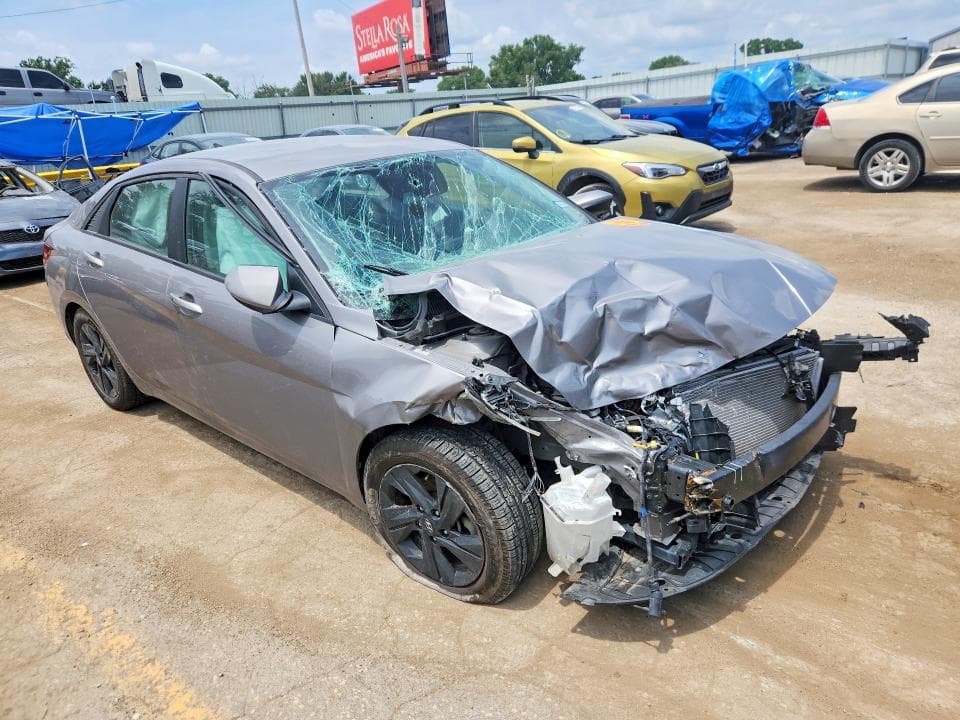 2021 HYUNDAI ELANTRA SEL 4