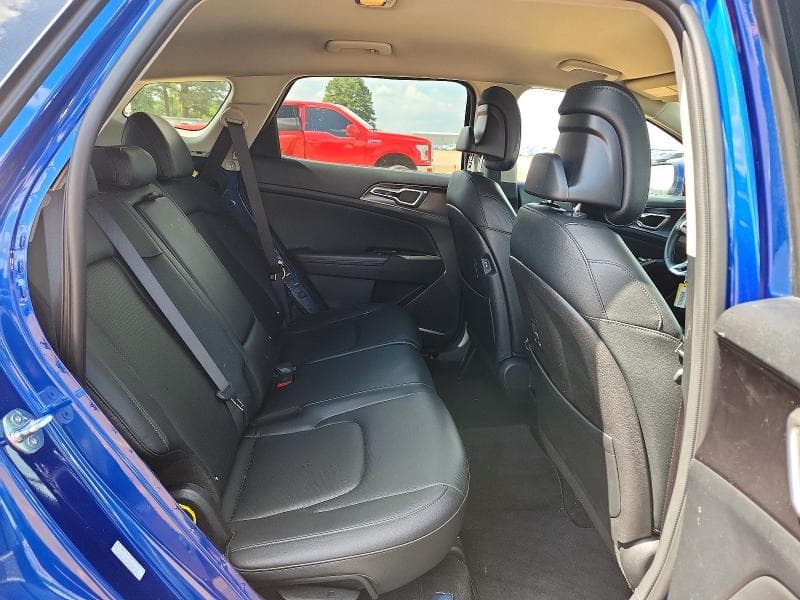 2025 KIA SPORTAGE EX 10