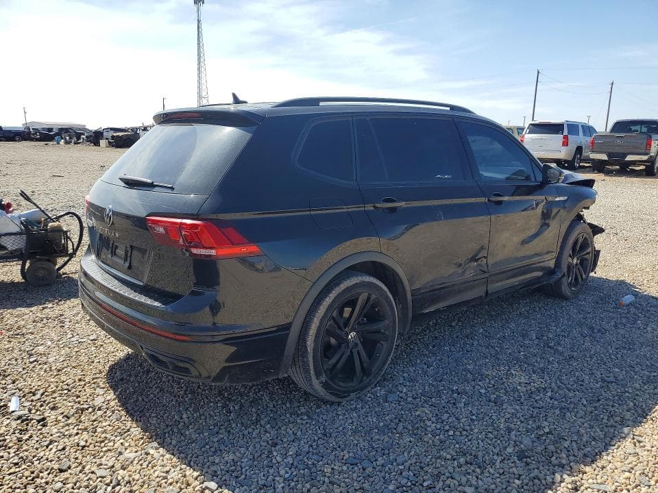 2023 VOLKSWAGEN TIGUAN SE R-LINE BLACK 3