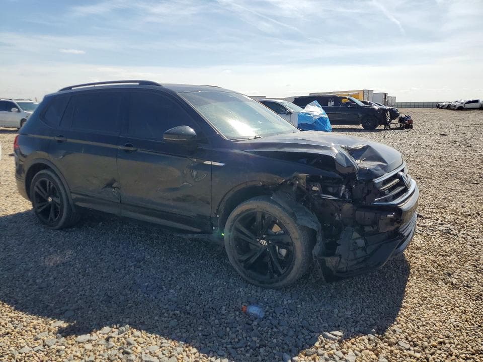 2023 VOLKSWAGEN TIGUAN SE R-LINE BLACK 4