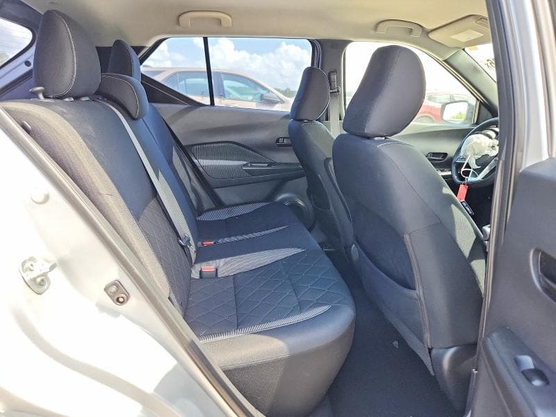2019 NISSAN KICKS S 11