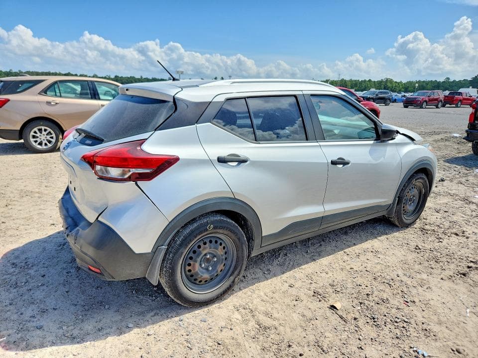 2019 NISSAN KICKS S 3