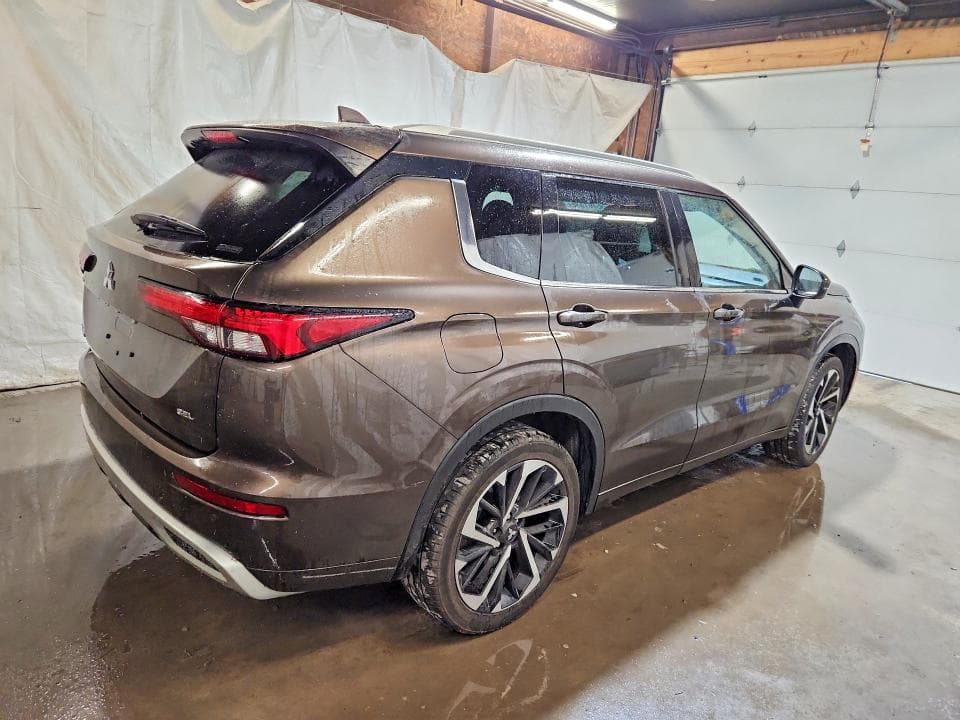 2022 MITSUBISHI OUTLANDER SEL 3