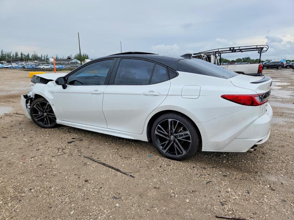 2025 TOYOTA CAMRY XSE 2