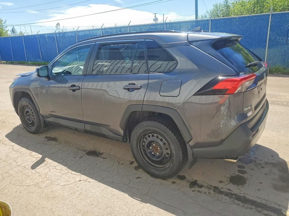 2021 TOYOTA RAV4 XLE XLE 2