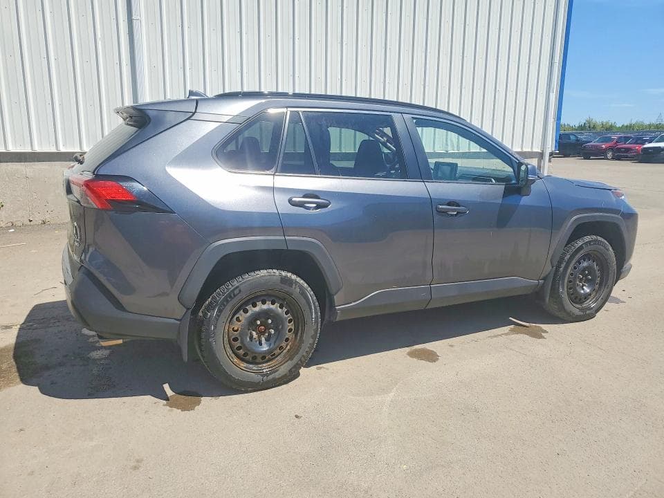 2021 TOYOTA RAV4 XLE XLE 3