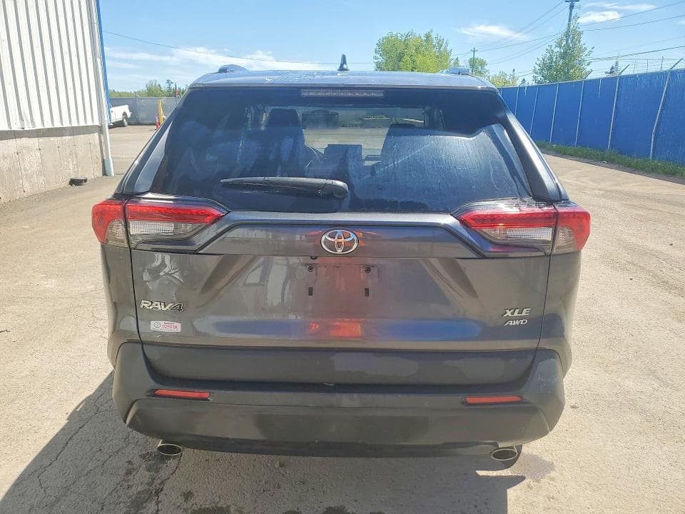 2021 TOYOTA RAV4 XLE XLE 6